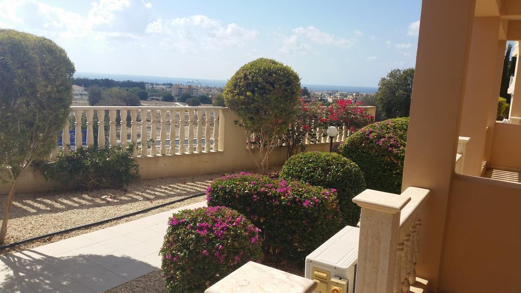 Panorama Court Apartment Paphos Exterior foto