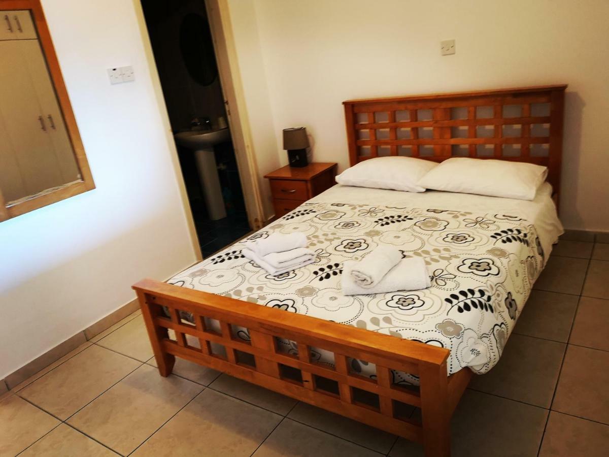 Panorama Court Apartment Paphos Exterior foto